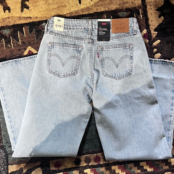 Levi’s Low Loose Jean - Picture 2 of 5